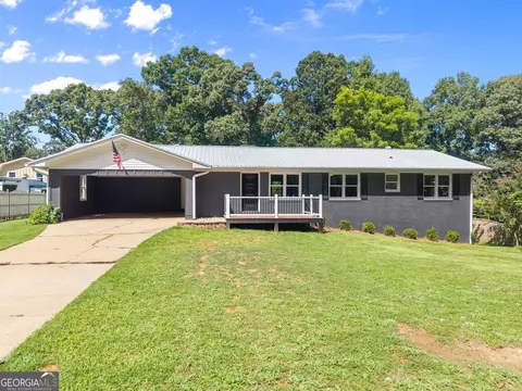 5880 Norton Cir, Flowery Branch, GA 30542