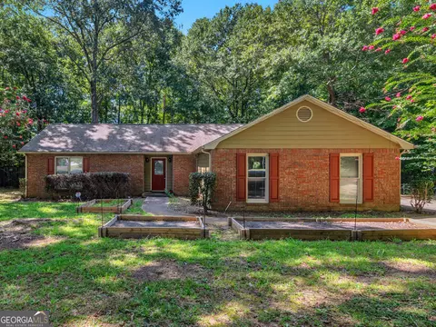 351 Waterford Dr, Jonesboro, GA 30238