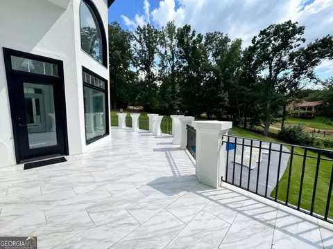 Exterior - 302 Shadow Gln, Mcdonough, GA 30253 photo 4 of 8