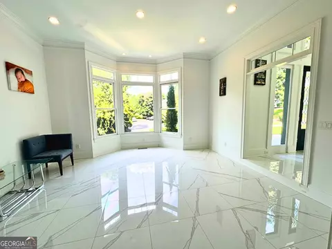 Living - 302 Shadow Gln, Mcdonough, GA 30253 photo 2 of 5