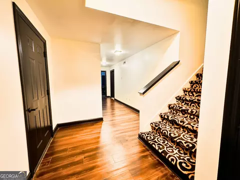 Entry Way - 302 Shadow Gln, Mcdonough, GA 30253 photo 3 of 7