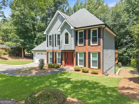 6413 Farm Ridge Ct, Flowery Branch, GA 30542