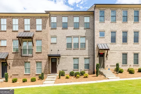 4361 White Spruce Aly, Doraville, GA 30360
