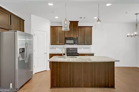 Kitchen - 3908 Augustine Pl, Rex, GA 30273 photo 5 of 7