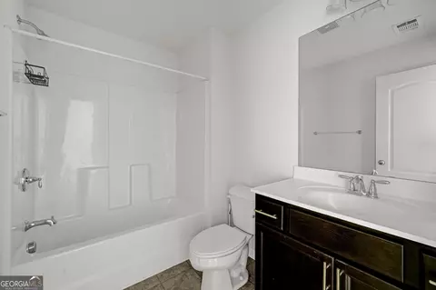 Bath - 3908 Augustine Pl, Rex, GA 30273 photo 5 of 5