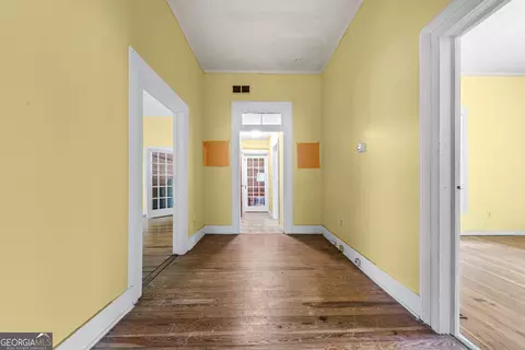 Entry Way - 1047 Dixie Rd, Covington, GA 30014 photo 3 of 4