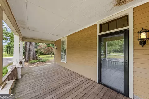 Exterior - 1047 Dixie Rd, Covington, GA 30014 photo 6 of 11
