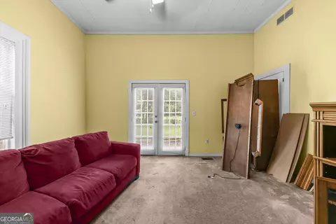 Living - 1047 Dixie Rd, Covington, GA 30014 photo 5 of 6