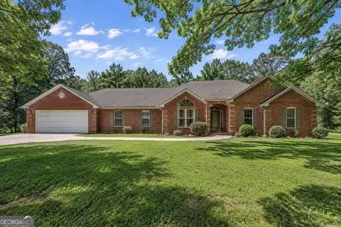 1041 Forest Hills Dr SE, Conyers, GA 30094