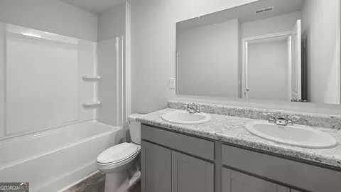Bath - 8169 Coldstream Dr, Fairburn, GA 30213 photo 3 of 3