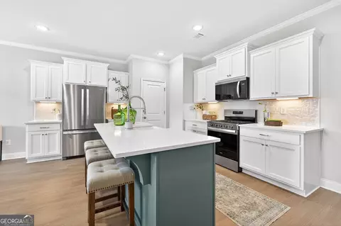 Kitchen - 1146 Bartlett Trce, Suwanee, GA 30024 photo 2 of 2
