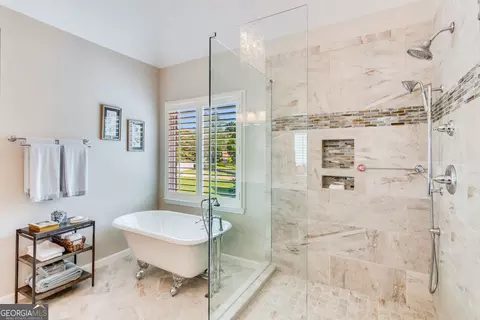 Bath - 116 Riverview Dr, Suwanee, GA 30024 photo 3 of 7