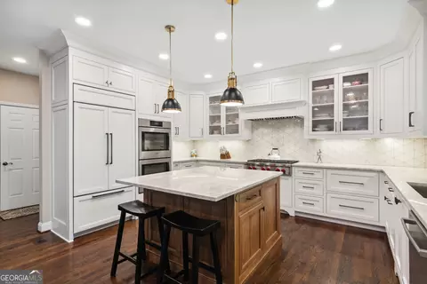 Kitchen - 116 Riverview Dr, Suwanee, GA 30024 photo 2 of 6