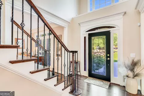 Entry Way - 116 Riverview Dr, Suwanee, GA 30024 photo 2 of 3