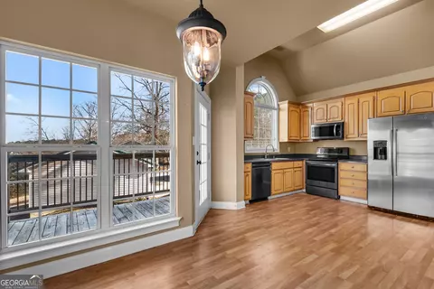Kitchen - 200 Bradley Rd, Jackson, GA 30233 photo 4 of 4