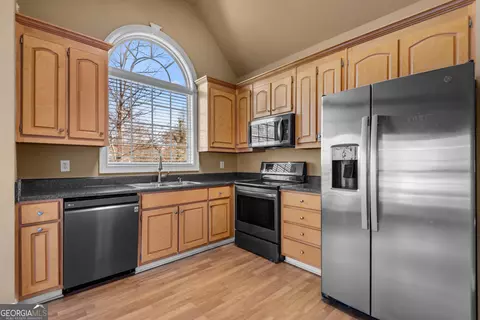 Kitchen - 200 Bradley Rd, Jackson, GA 30233 photo 3 of 4