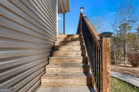 Exterior - 200 Bradley Rd, Jackson, GA 30233 photo 7 of 10