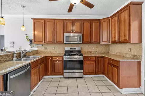 Kitchen - 1137 E Shoreview Rd, Mcdonough, GA 30253 photo 3 of 3