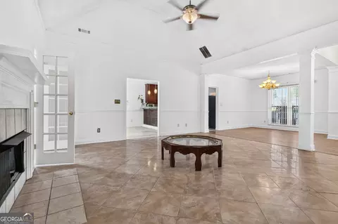 Living - 1137 E Shoreview Rd, Mcdonough, GA 30253 photo 3 of 4