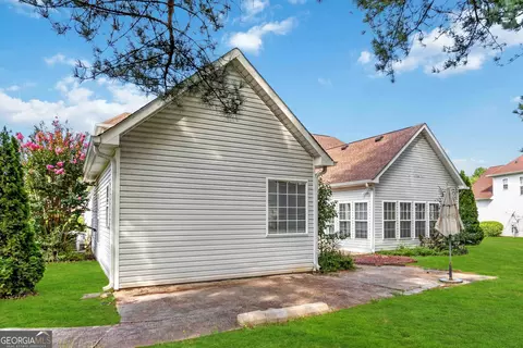 Exterior - 1137 E Shoreview Rd, Mcdonough, GA 30253 photo 8 of 9