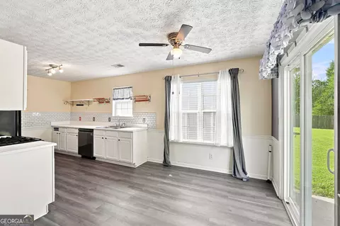 Kitchen - 1648 Graystone Dr, Hampton, GA 30228 photo 1 of 5
