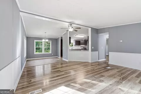 Living - 3787 Mize Rd, Toccoa, GA 30577 photo 4 of 4