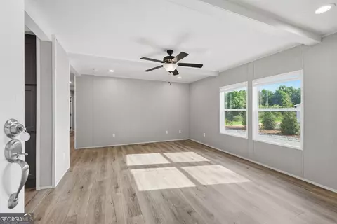 Living - 915 Smith Loop Rd, Demorest, GA 30535 photo 1 of 4