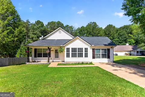 109 Jenny Rd, Grantville, GA 30220