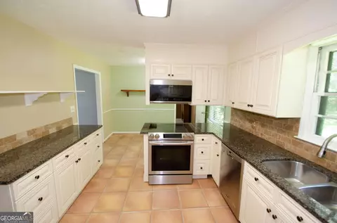 Kitchen - 202 Sivell Rd, Lagrange, GA 30241 photo 1 of 2