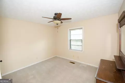 Bedroom - 202 Sivell Rd, Lagrange, GA 30241 photo 5 of 12