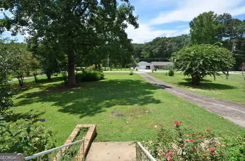 Exterior - 202 Sivell Rd, Lagrange, GA 30241 photo 2 of 9