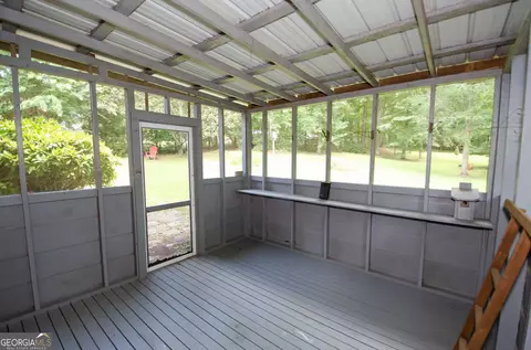 Exterior - 202 Sivell Rd, Lagrange, GA 30241 photo 8 of 9