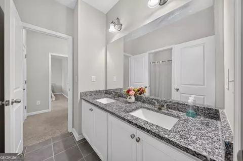 Bath - 249 Borders St, Jefferson, GA 30549 photo 4 of 5