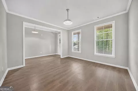 Living - 249 Borders St, Jefferson, GA 30549 photo 2 of 3