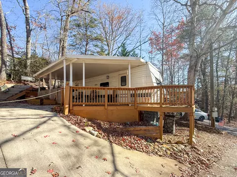 127 Rocky Ln, Cleveland, GA 30528