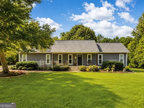 914 Whooping Creek Rd, Carrollton, GA 30116