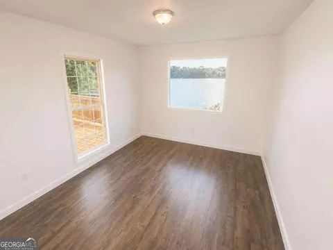 Bedroom - 140 E Hamm Rd, Jackson, GA 30233 photo 4 of 4