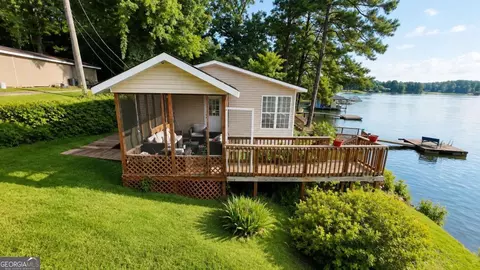 Exterior - 140 E Hamm Rd, Jackson, GA 30233 photo 10 of 10