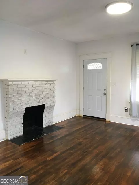 Living - 697 Ormond Ter, Macon, GA 31206 photo 1 of 5
