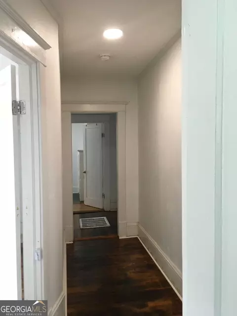 Entry Way - 697 Ormond Ter, Macon, GA 31206 photo 1 of 1