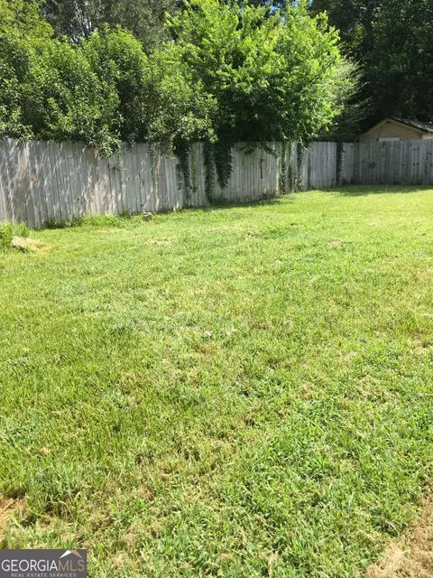 Exterior - 697 Ormond Ter, Macon, GA 31206 photo 6 of 6