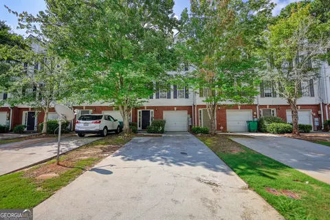 5687 Strathmoor Manor Cir, Lithonia, GA 30058