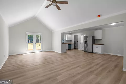 Living - 108 Beaver Run, Lagrange, GA 30241 photo 2 of 5