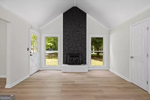 Living - 108 Beaver Run, Lagrange, GA 30241 photo 4 of 5
