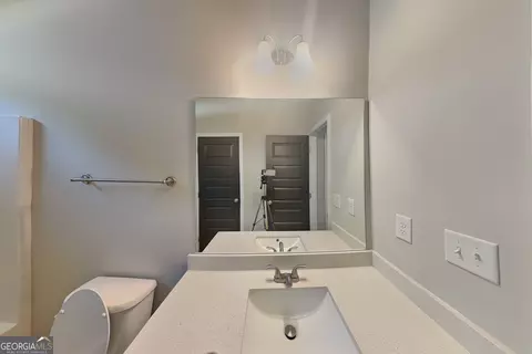 Bath - 2877 Boulder Ridge Dr, Dacula, GA 30019 photo 5 of 6
