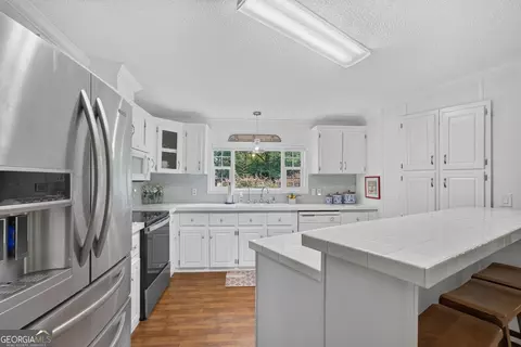 Kitchen - 2107 Oconee Dr, Sparta, GA 31087 photo 1 of 4
