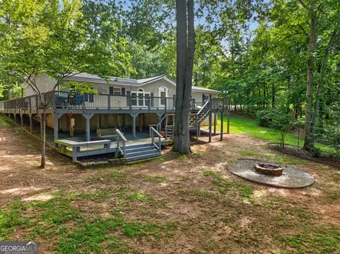 Exterior - 2107 Oconee Dr, Sparta, GA 31087 photo 1 of 10