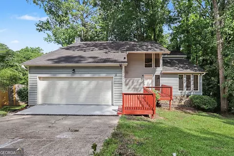 5148 Rocky Gln, Stone Mountain, GA 30088