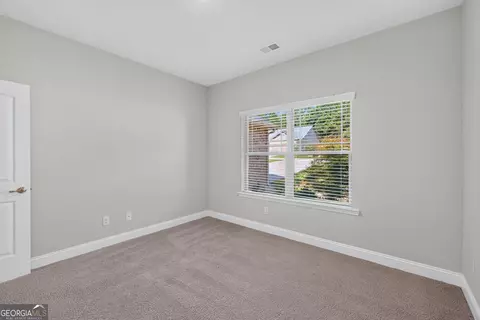 Bedroom - 832 Hidden Hollow Cir, Commerce, GA 30529 photo 3 of 4