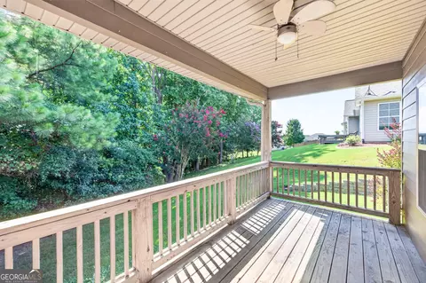 Exterior - 832 Hidden Hollow Cir, Commerce, GA 30529 photo 6 of 10